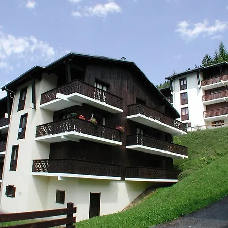 Apartment 4 Pers. Avec Lave-linge, Balcon Et Acces Direct Aux Pistes - Proche Centre Des Carroz Arâches
